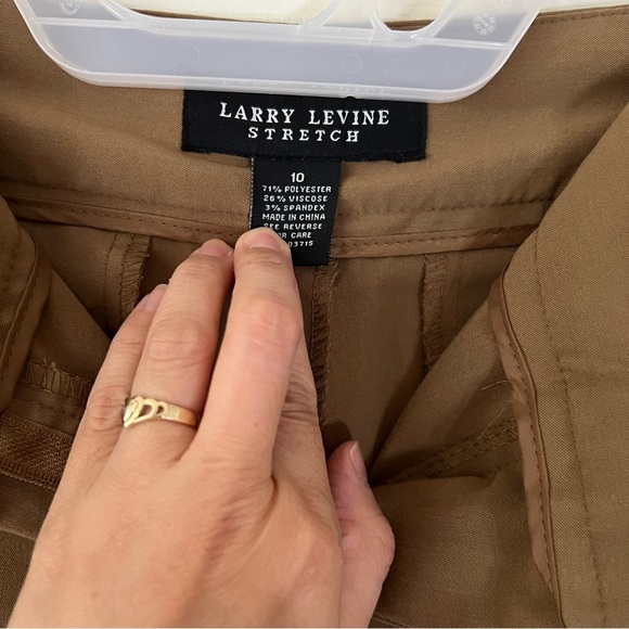 2/$25 Larry Levine Womens Cullote Pants Capri 10 Brown High Waist Flat Loose - Picture 8 of 16